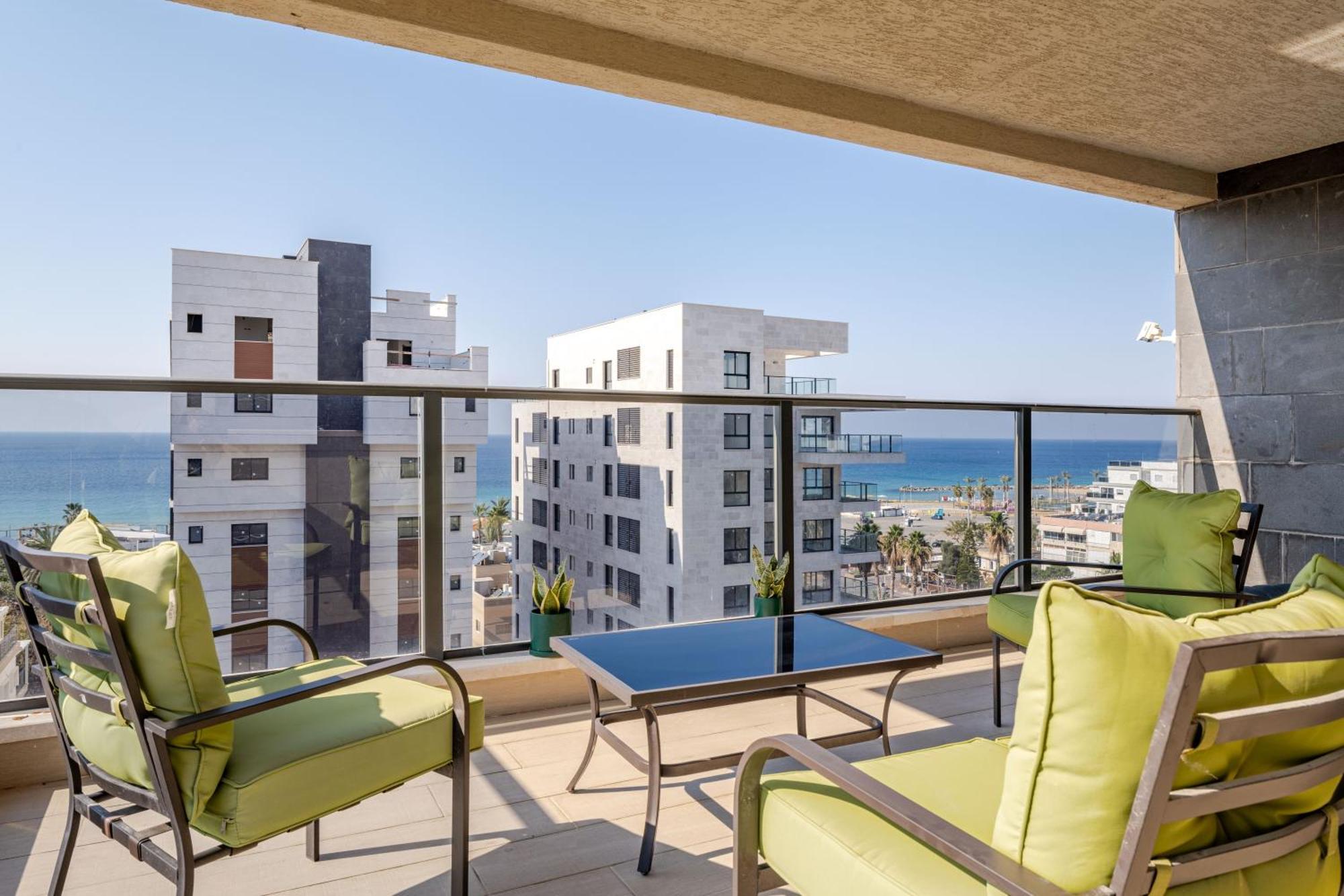 Balfour Sea View City Center Nahariya Exterior photo