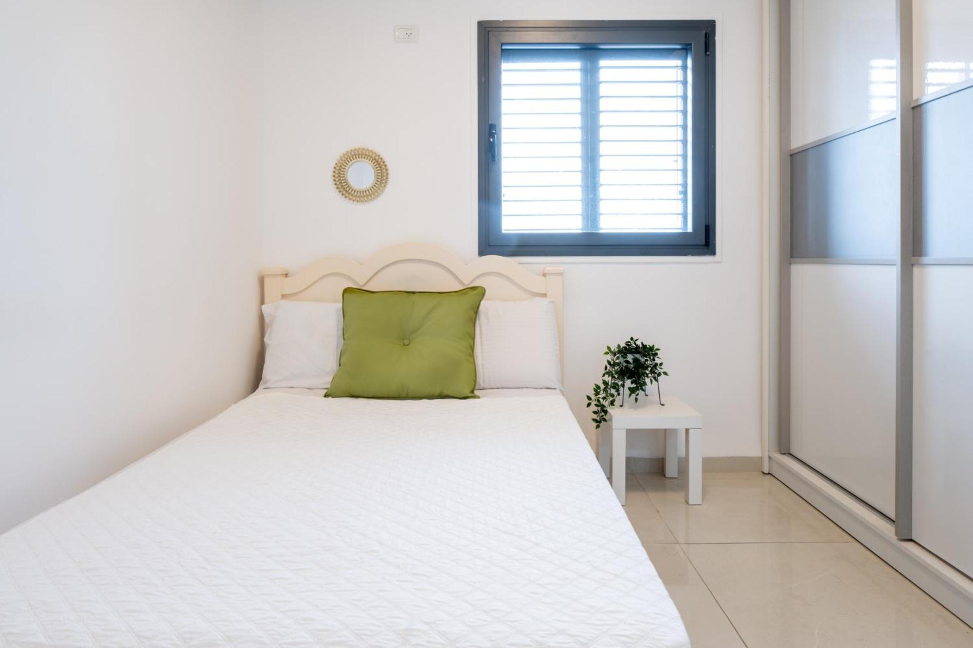 Balfour Sea View City Center Nahariya Exterior photo