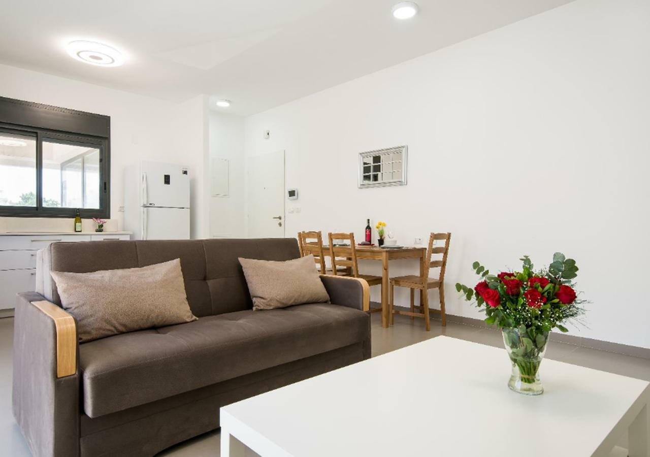 Balfour Sea View City Center Nahariya Exterior photo